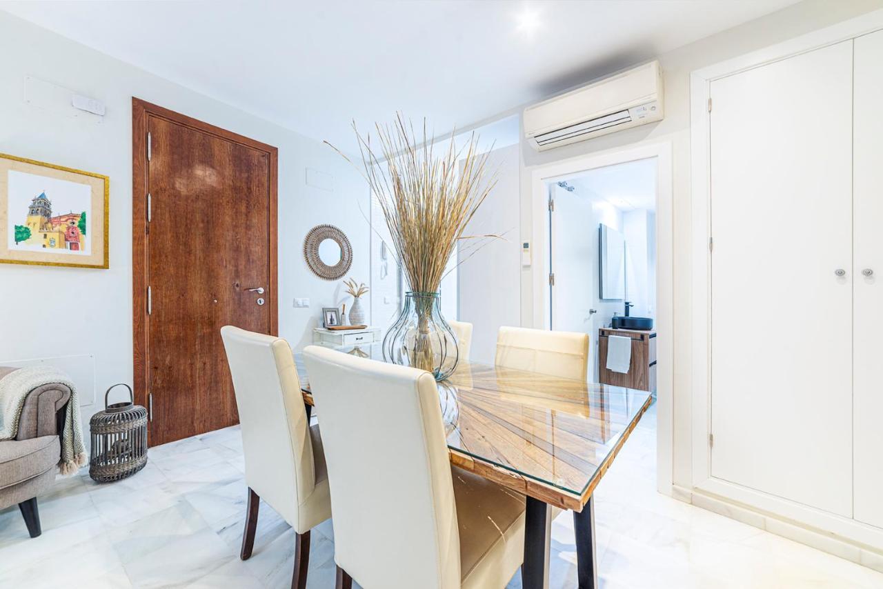 Alohamundi Velarde Appartement Sevilla Buitenkant foto