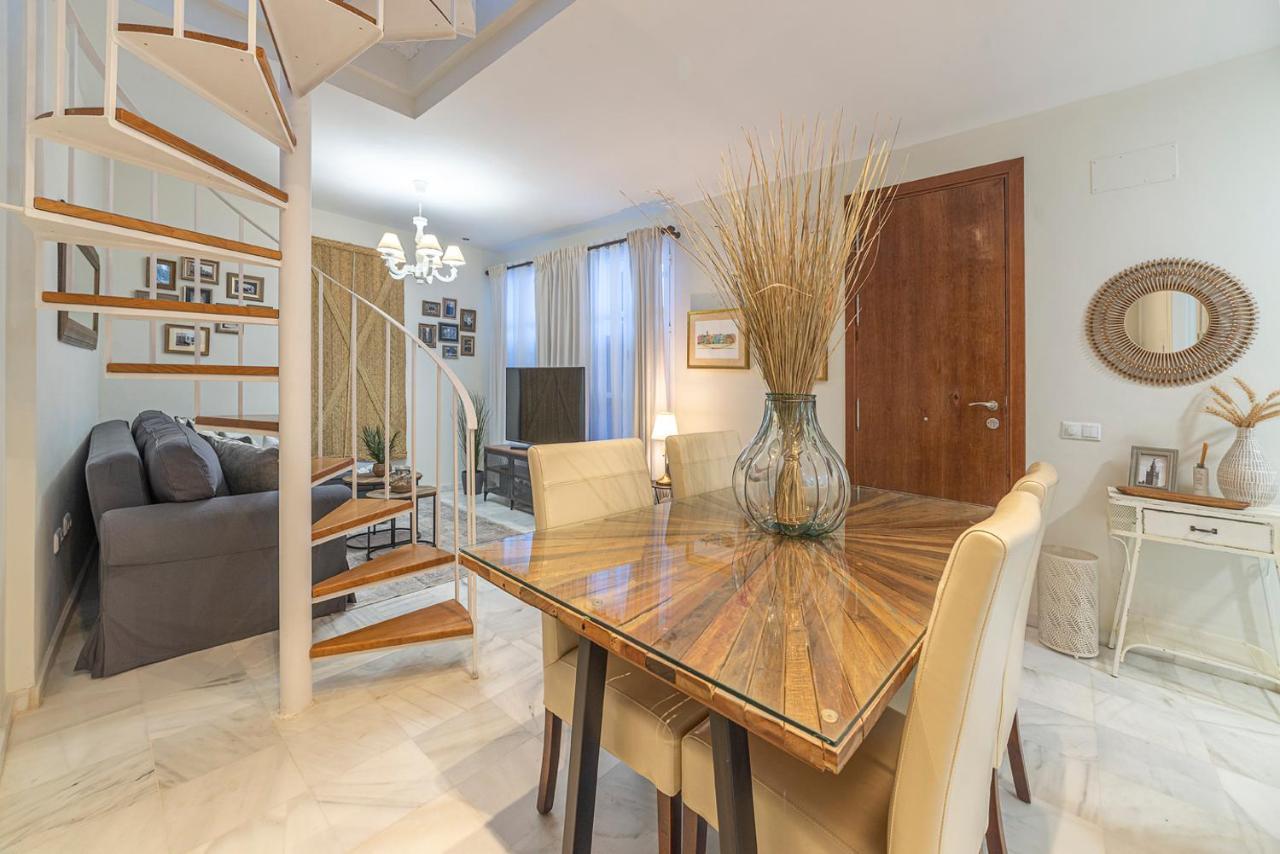 Alohamundi Velarde Appartement Sevilla Buitenkant foto